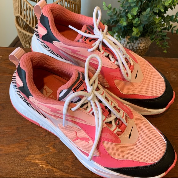 Puma RS-Fast Sneakers in Triple Pink - Picture 9 of 11